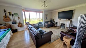 Lounge- click for photo gallery